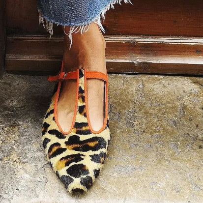 Low Heel Pointed-toe Buckle Casual Pumps